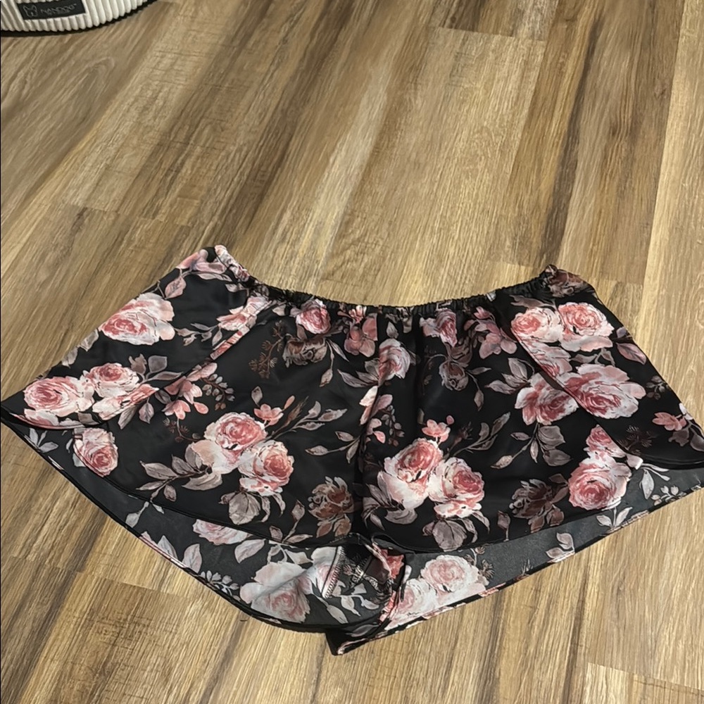 Floral Black Women's Shorts